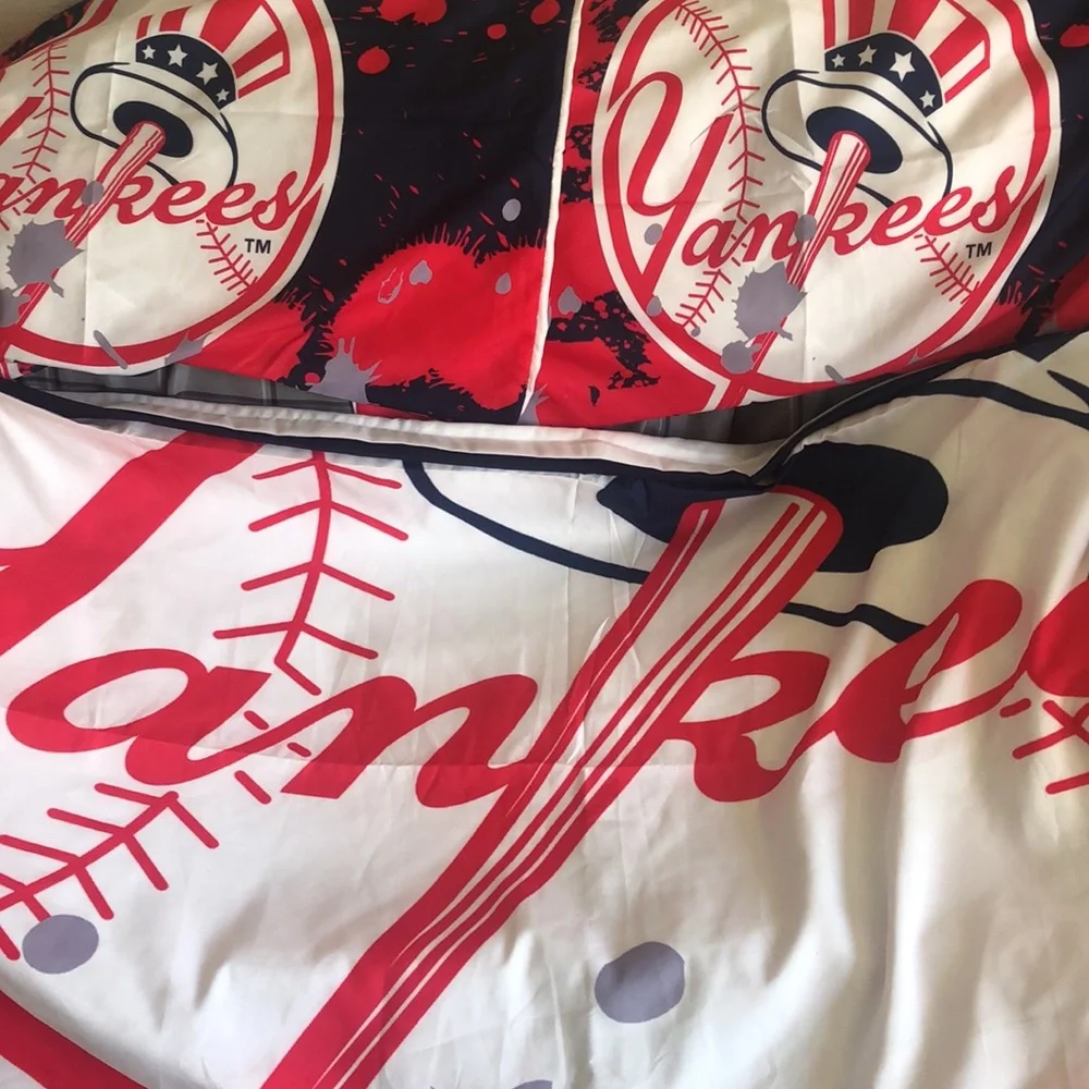 New york yankee pillow- mattress cover set
